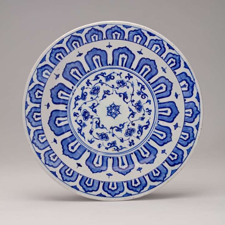 Blue and White Iznik Dish with Kaleidoscope design